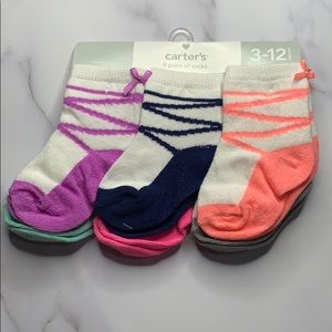 🌸Carter’s 3-12 Month - 6 Pairs of Socks